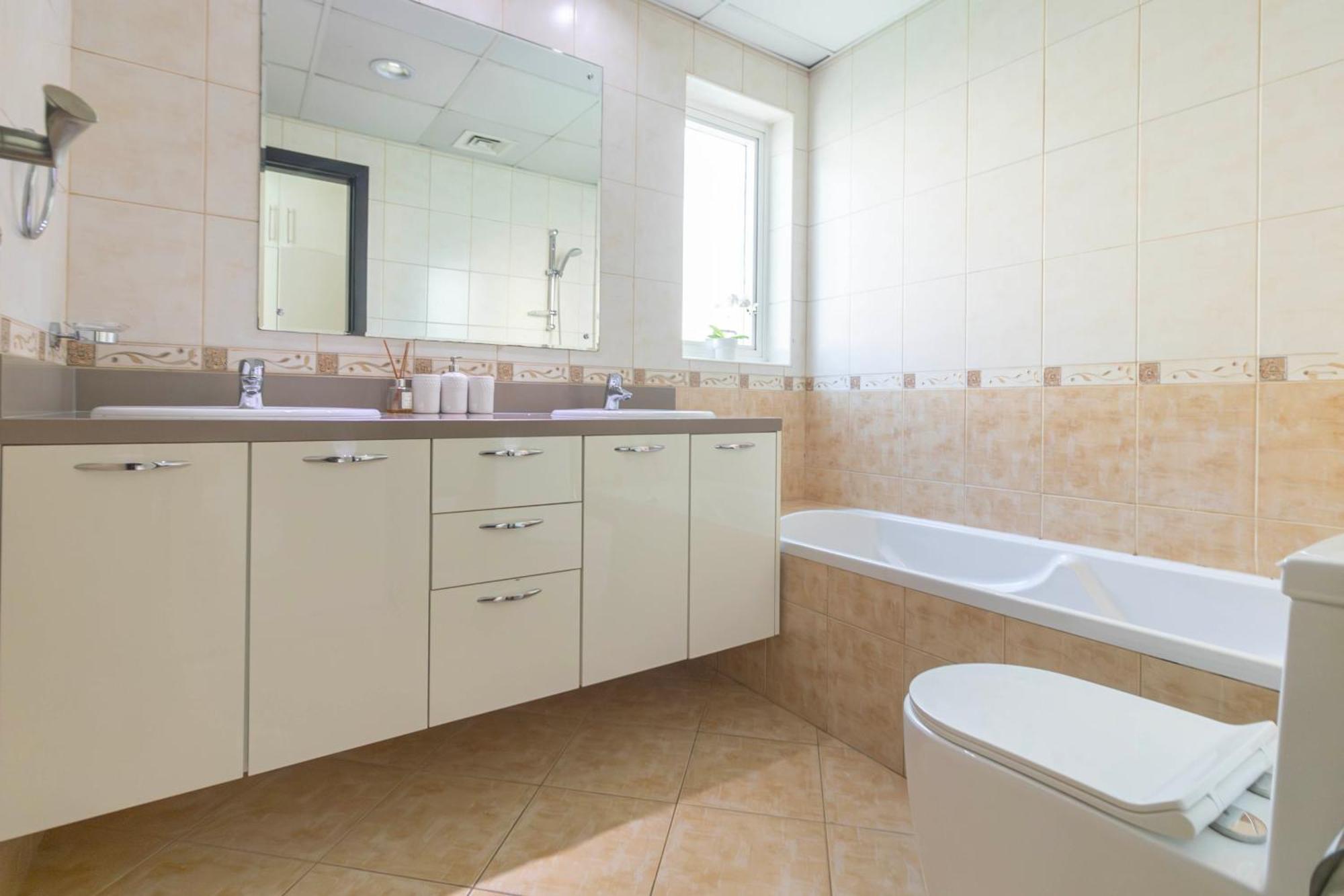 Relaxing 2Br Haven In Dubai Marina Perfect Location & Amenities Lejlighed Eksteriør billede
