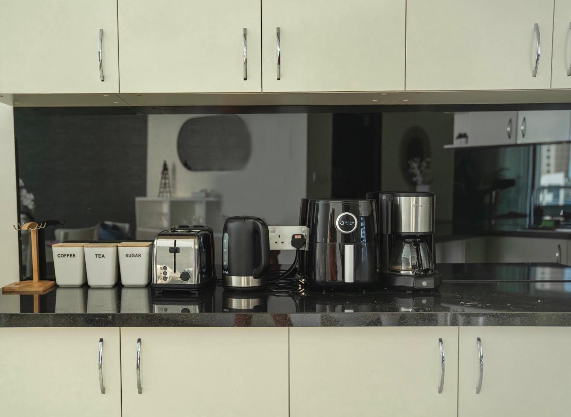 Relaxing 2Br Haven In Dubai Marina Perfect Location & Amenities Lejlighed Eksteriør billede